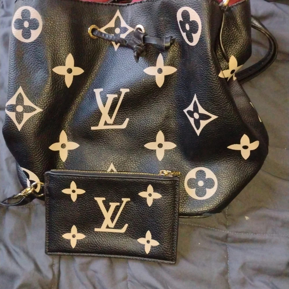 Louis Vuitton Multicolor Monogram Women's Bag - Picture 5 of 16